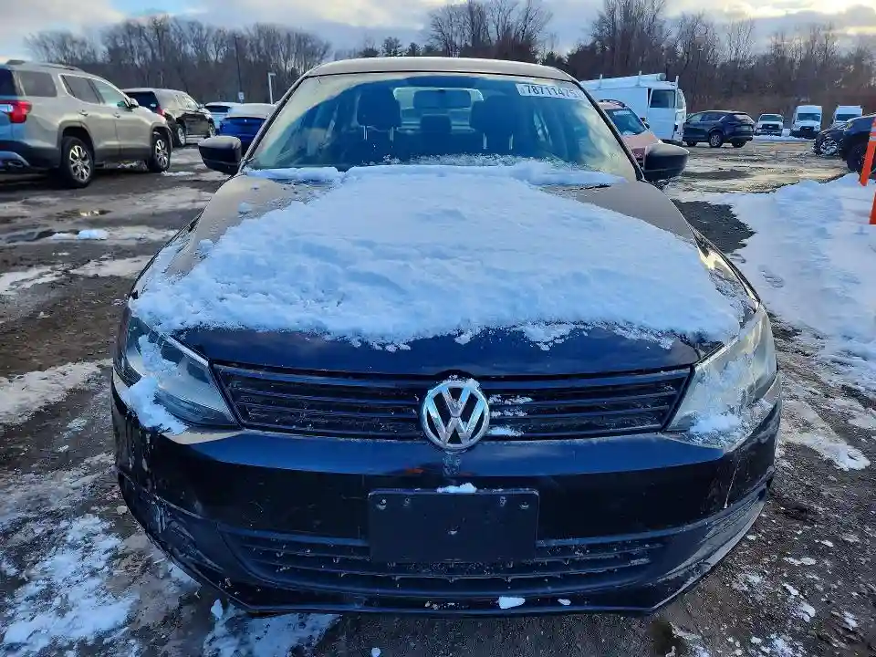 3VW2K7AJ7DM305644 2013 VOLKSWAGEN JETTA-4