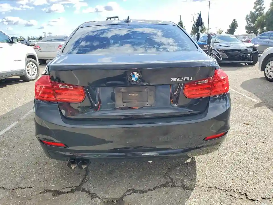 WBA3C1C57EK114202 2014 BMW 3 SERIES-5
