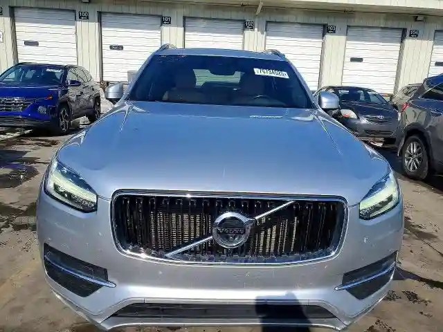 YV4102PK4J1347394 2018 VOLVO XC90-4