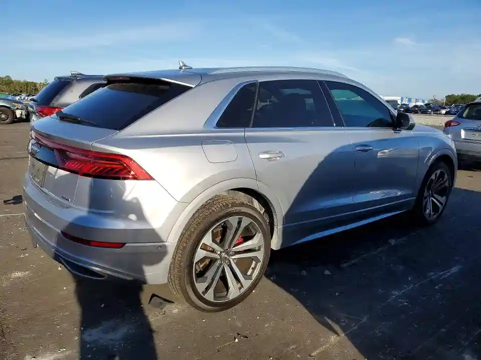 WA1CVAF1XKD044937 2019 AUDI Q8-2