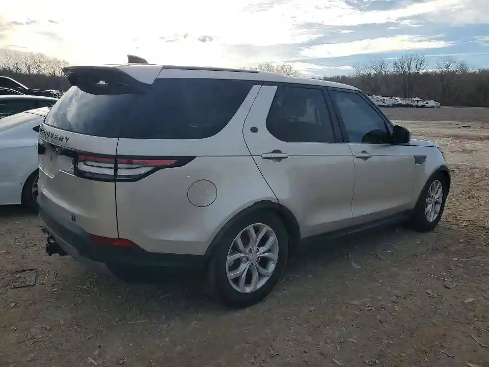 SALRGBBVXHA037322 2017 LAND ROVER DISCOVERY-2