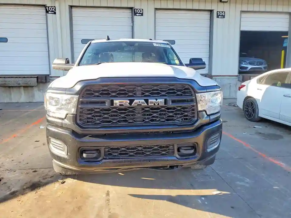 3C6UR5HL2KG548431 2019 RAM 2500-4