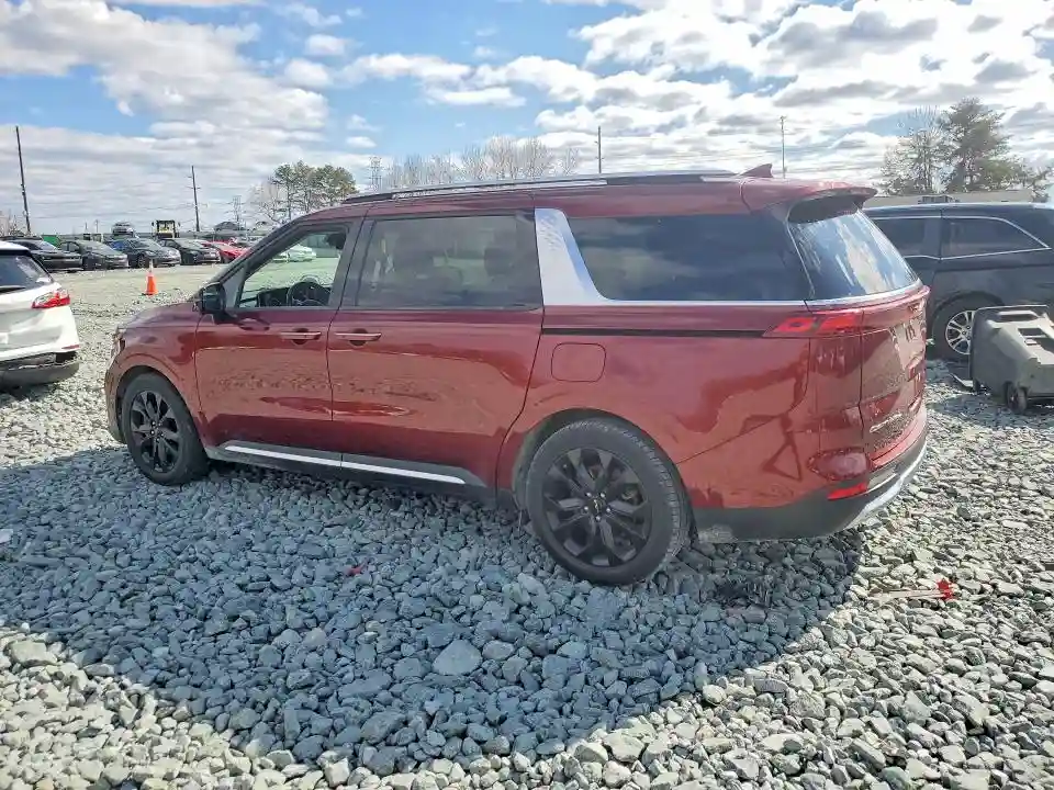 KNDNE5H38N6082034 2022 KIA CARNIVAL S-1