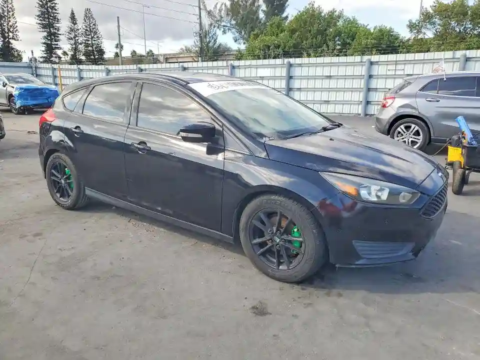 1FADP3K2XGL393601 2016 FORD FOCUS-3