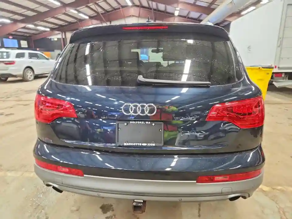 WA1LGAFE0BD010177 2011 AUDI Q7-5