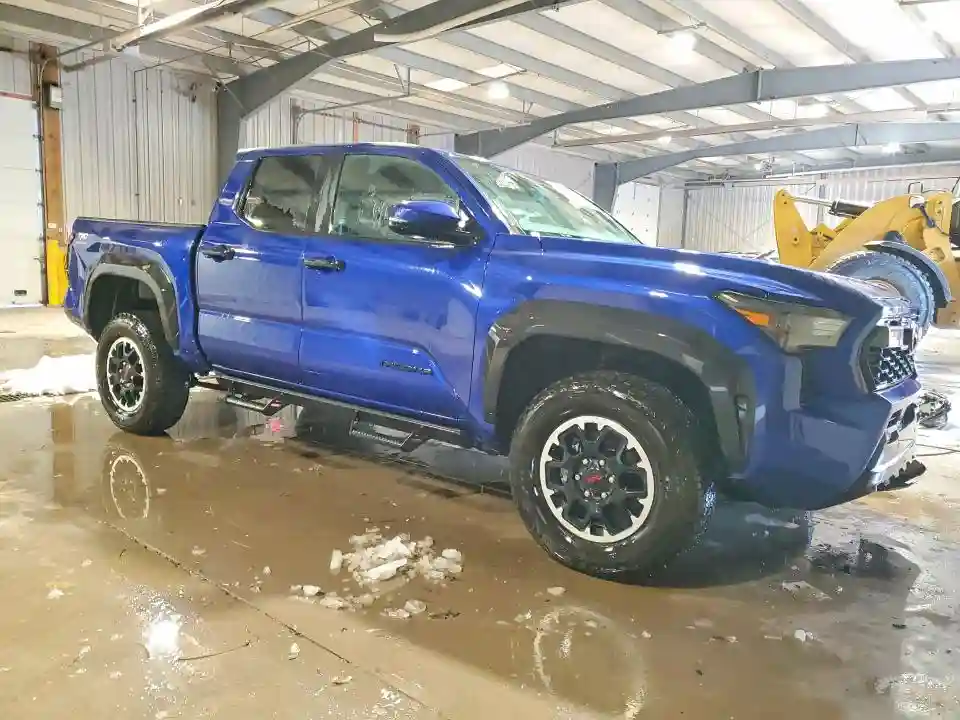 3TMLB5JN9RM037332 2024 TOYOTA TACOMA-3