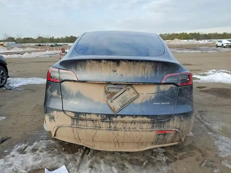 7SAYGDEE3PF850620 2023 TESLA MODEL Y-5