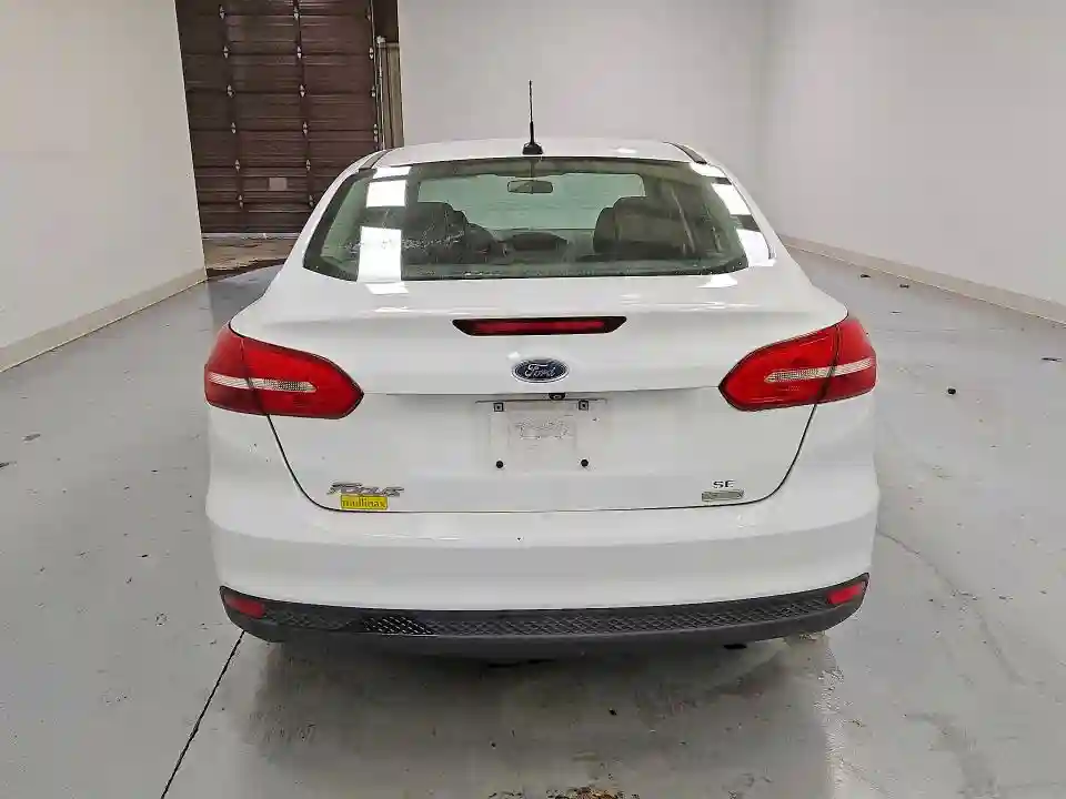 1FADP3FE7JL209372 2018 FORD FOCUS-5