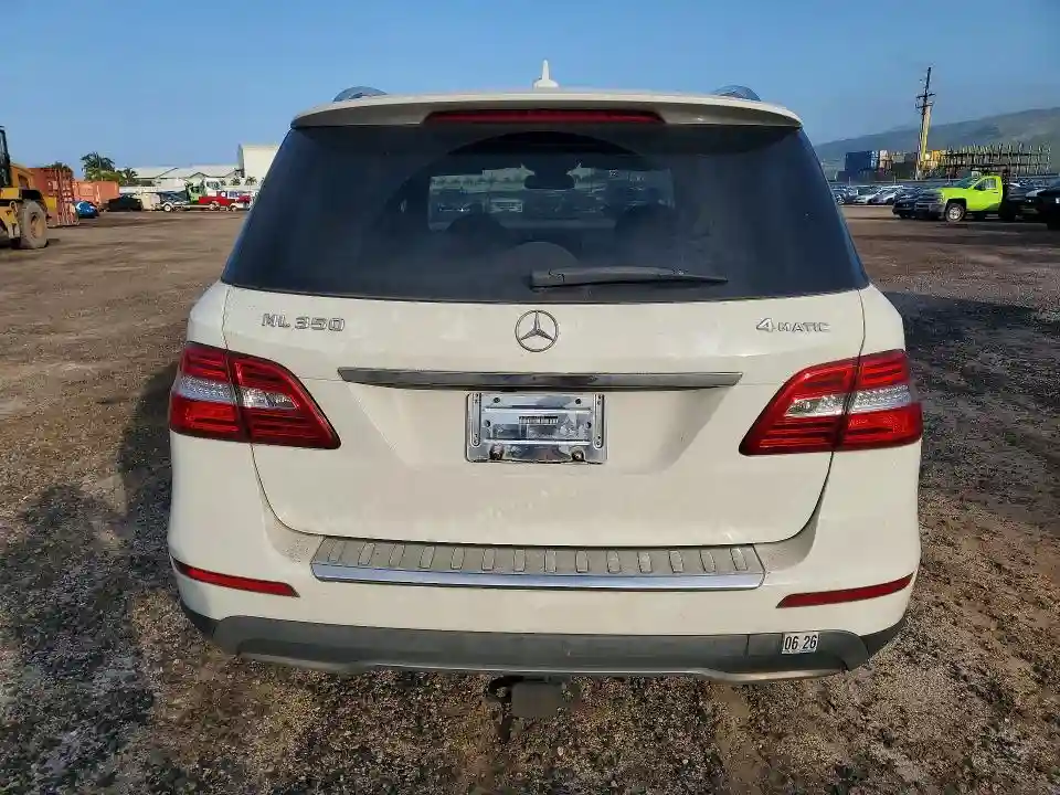 4JGDA5HB1CA022391 2012 MERCEDES-BENZ M-CLASS-5
