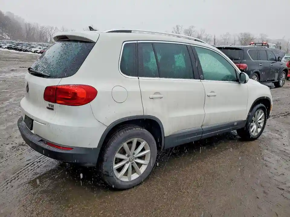 WVGSV7AX6HK013538 2017 VOLKSWAGEN TIGUAN-2