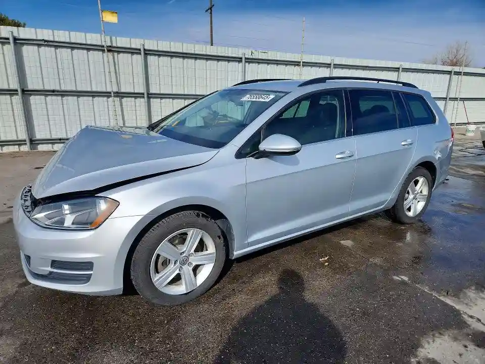 3VWCA7AU1FM504211 2015 VOLKSWAGEN GOLF-0