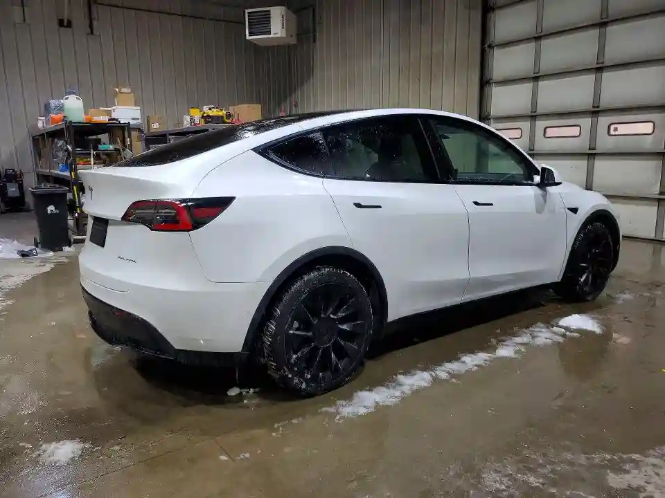 5YJYGDEE6MF071043 2021 TESLA MODEL Y-2