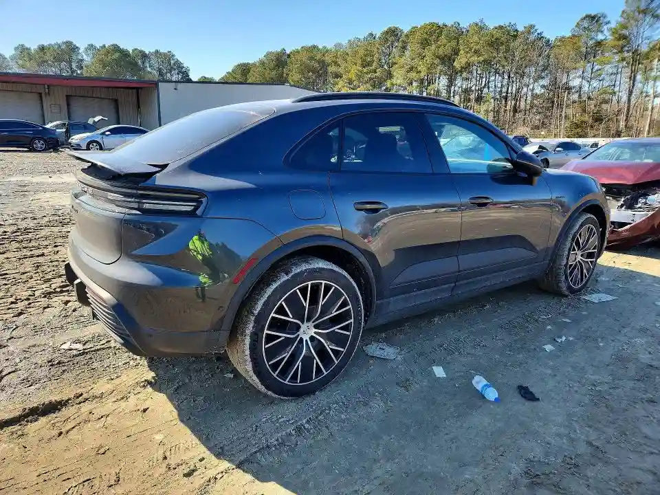 WP1AA2XA5SL002111 2025 PORSCHE MACAN 4-2