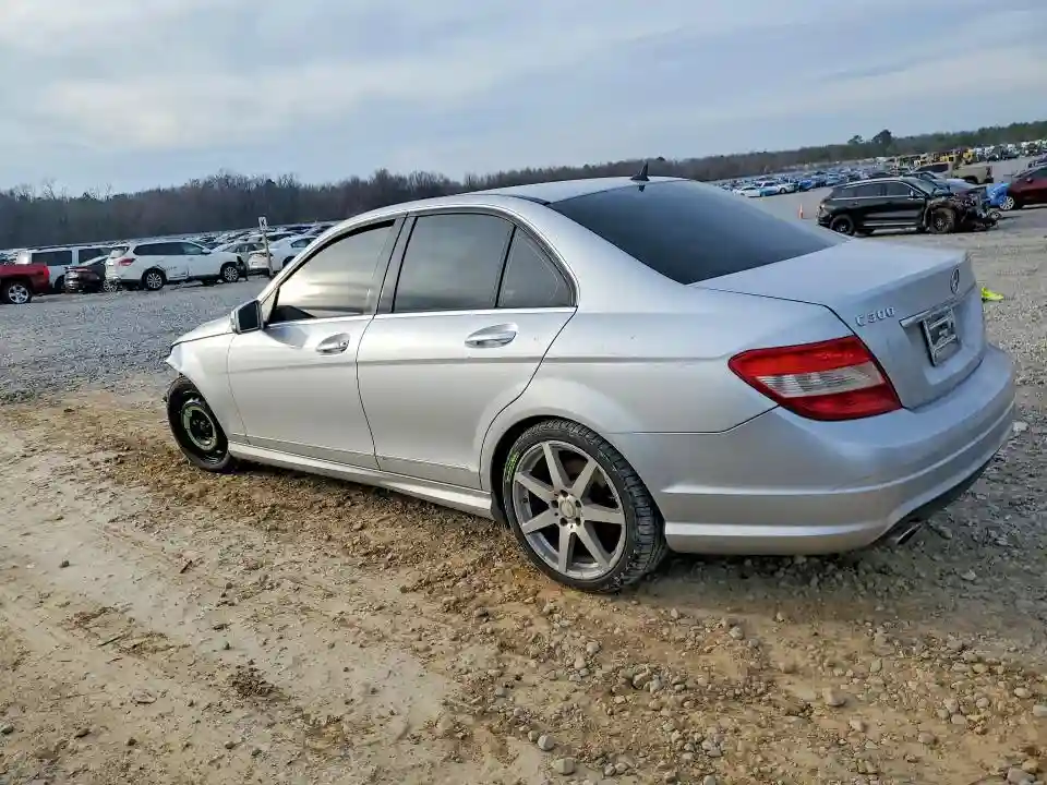 WDDGF5EB5BA460732 2011 MERCEDES-BENZ C-CLASS-1