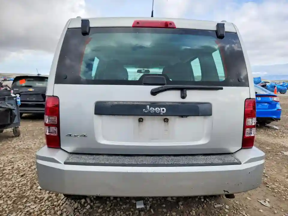 1C4PJMAK1CW136318 2012 JEEP LIBERTY-5