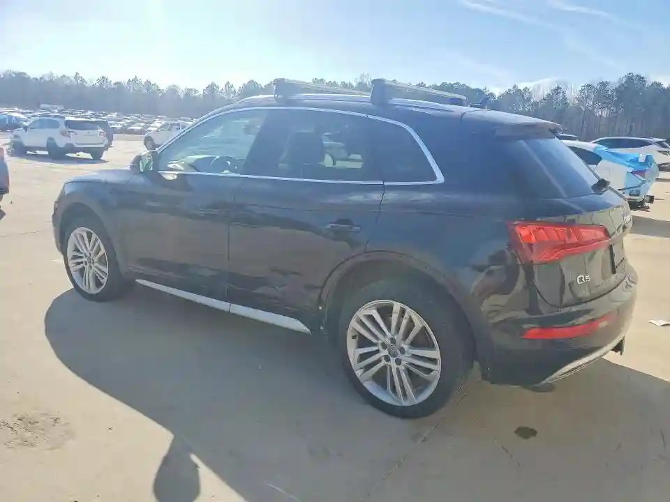 WA1BNAFY0J2087413 2018 AUDI Q5-1