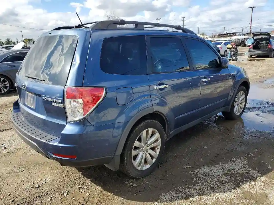 JF2SHADC5BH733579 2011 SUBARU FORESTER-2