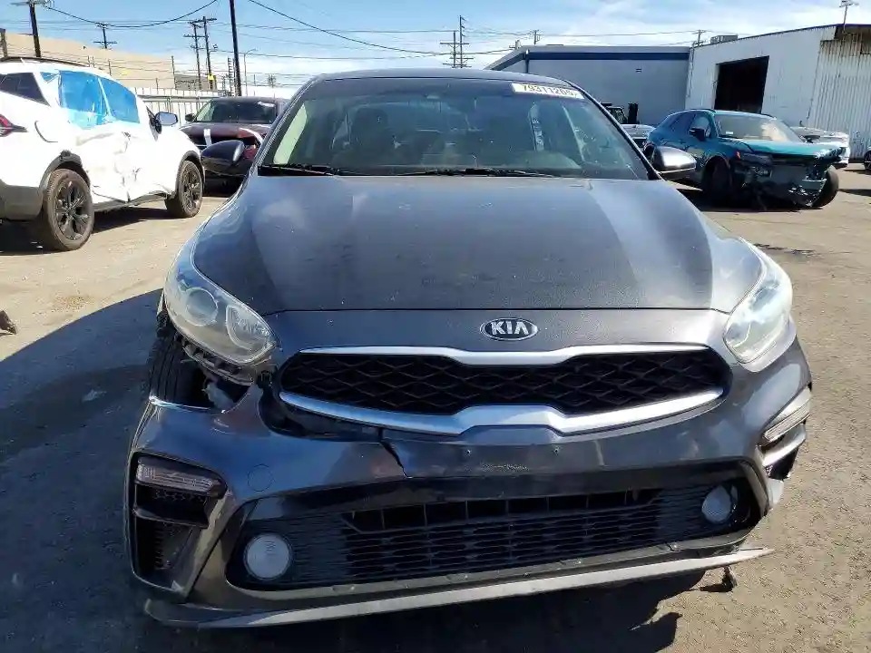 3KPF24AD3KE028432 2019 KIA FORTE LXS-4