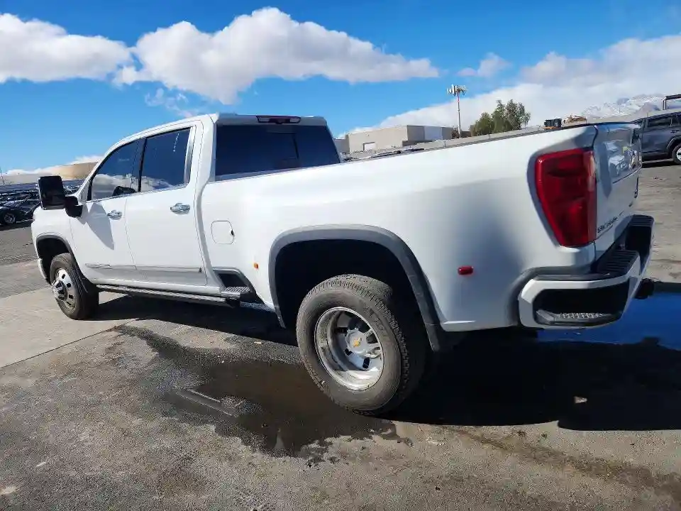 1GC4YVEY7RF199256 2024 CHEVROLET SILVERADO-1