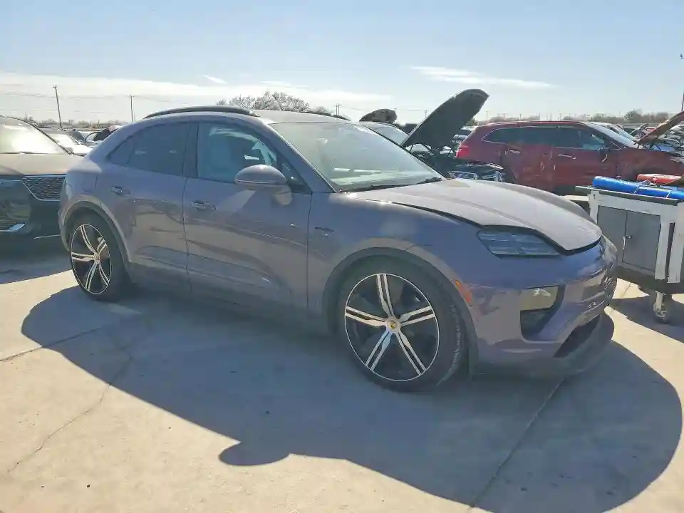 WP1AB2XA8SL152940 2025 PORSCHE MACAN 4S-3