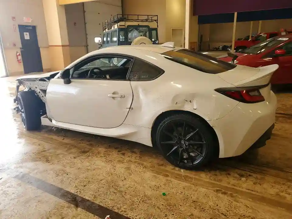 JF1ZNBE15R9755780 2024 TOYOTA GR 86 PREM-1