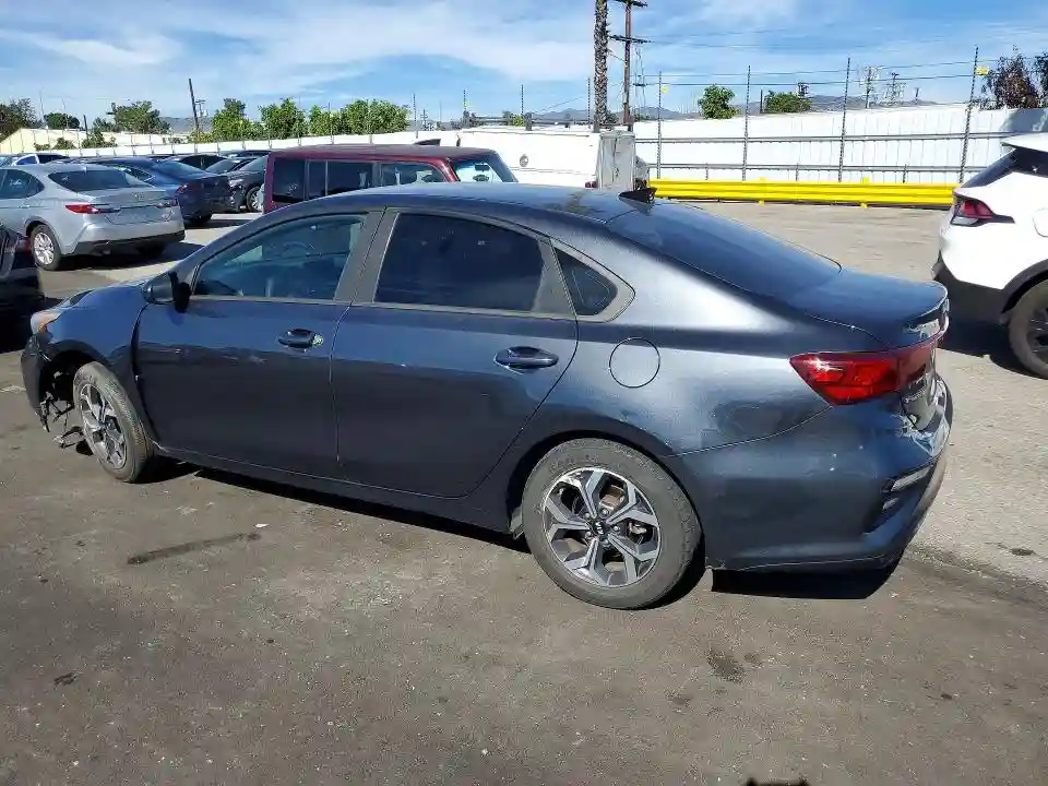 3KPF24AD3KE028432 2019 KIA FORTE LXS-1