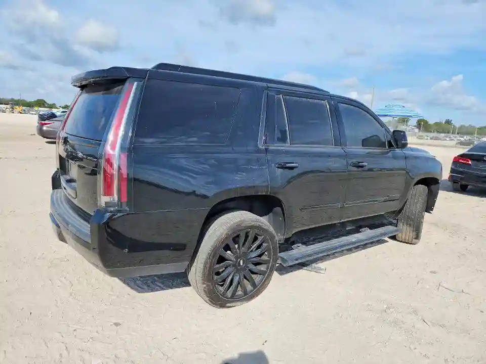1GYS4DKJXKR214092 2019 CADILLAC ESCALADE-2