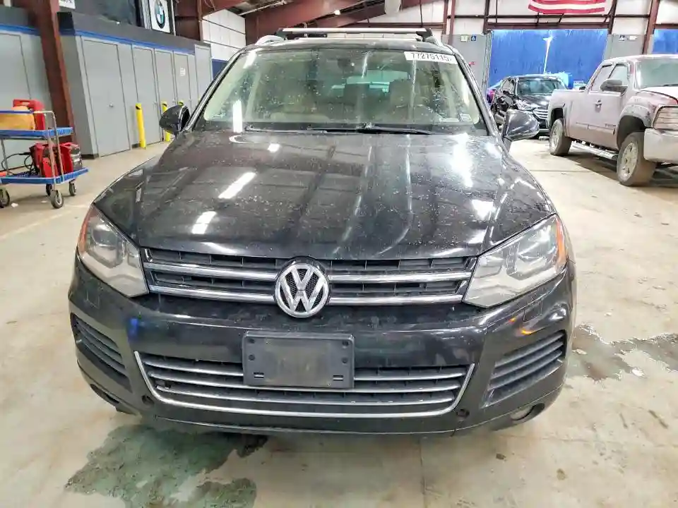 WVGEF9BPXDD002481 2013 VOLKSWAGEN TOUAREG-4