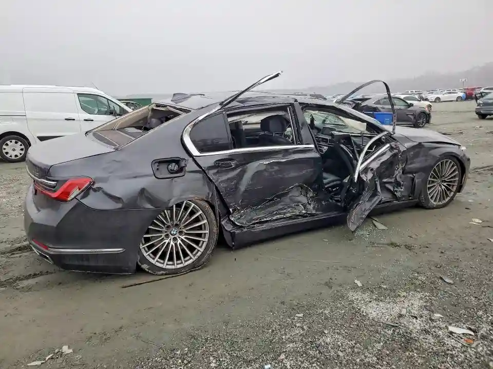 WBA7T2C07MCE44073 2021 BMW 7 SERIES-2