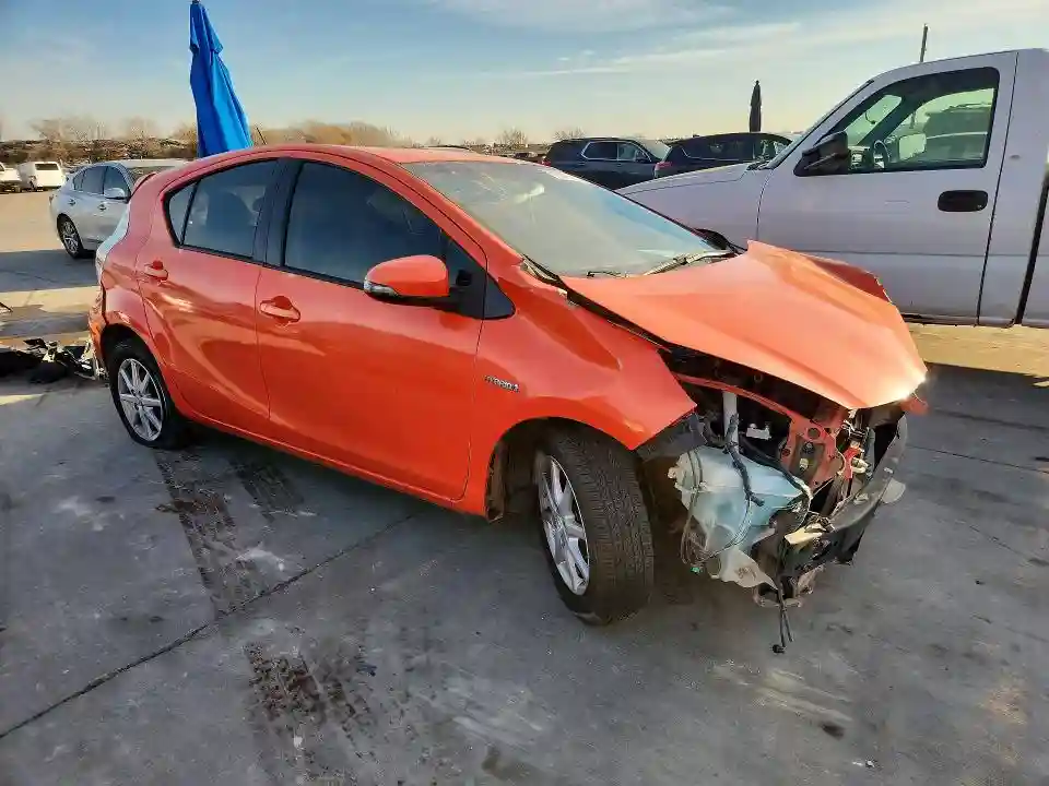 JTDKDTB37D1034863 2013 TOYOTA PRIUS-3