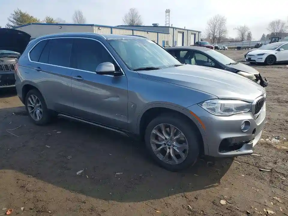 5UXKT0C52J0V99846 2018 BMW X5-3