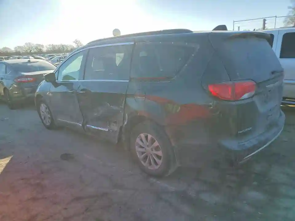 2C4RC1BGXHR571964 2017 CHRYSLER PACIFICA-1
