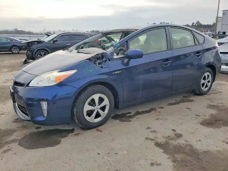 JTDKN3DUXF0480842 2015 TOYOTA PRIUS-0