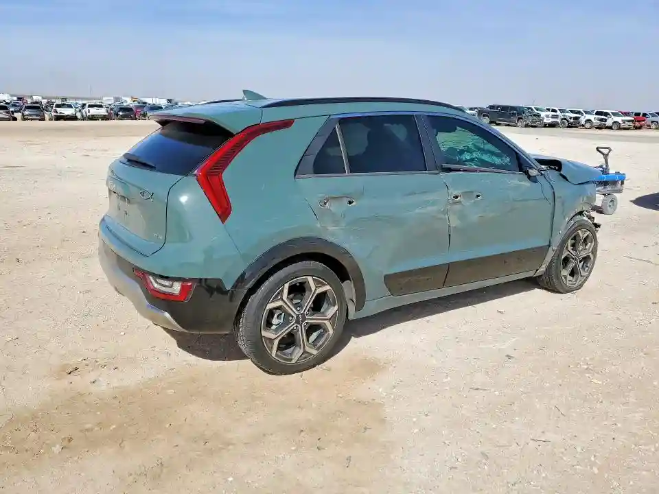 KNDCT3LE1R5126090 2024 KIA NIRO SX TO-2
