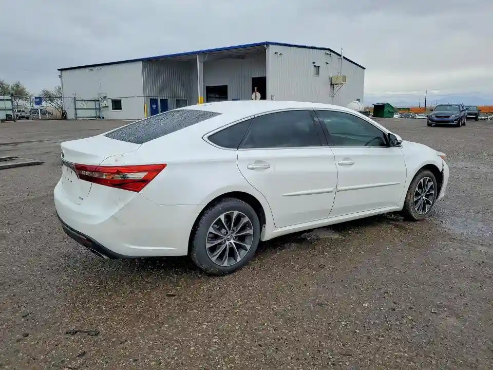 4T1BK1EB5JU286887 2018 TOYOTA AVALON-2