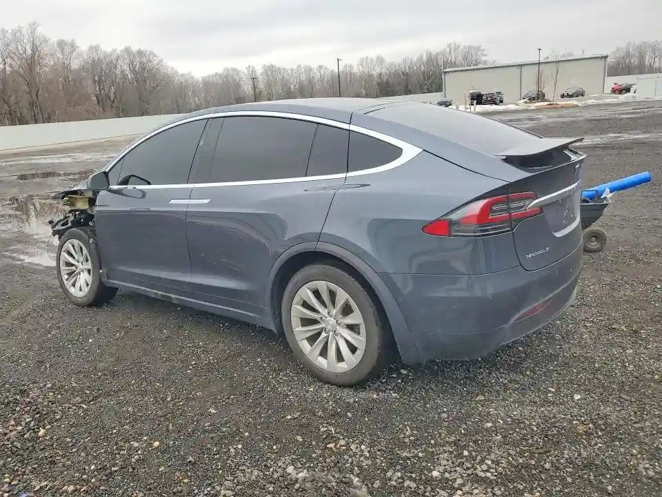 5YJXCDE23JF114147 2018 TESLA MODEL X-1