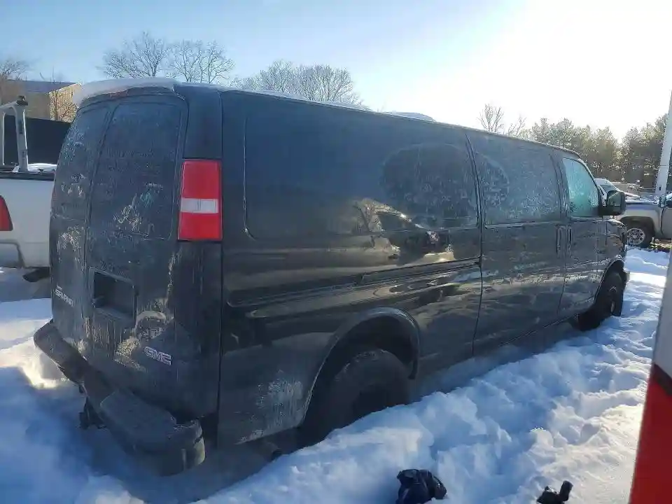 1GTZ7HF74M1313025 2021 GMC SAVANA-2