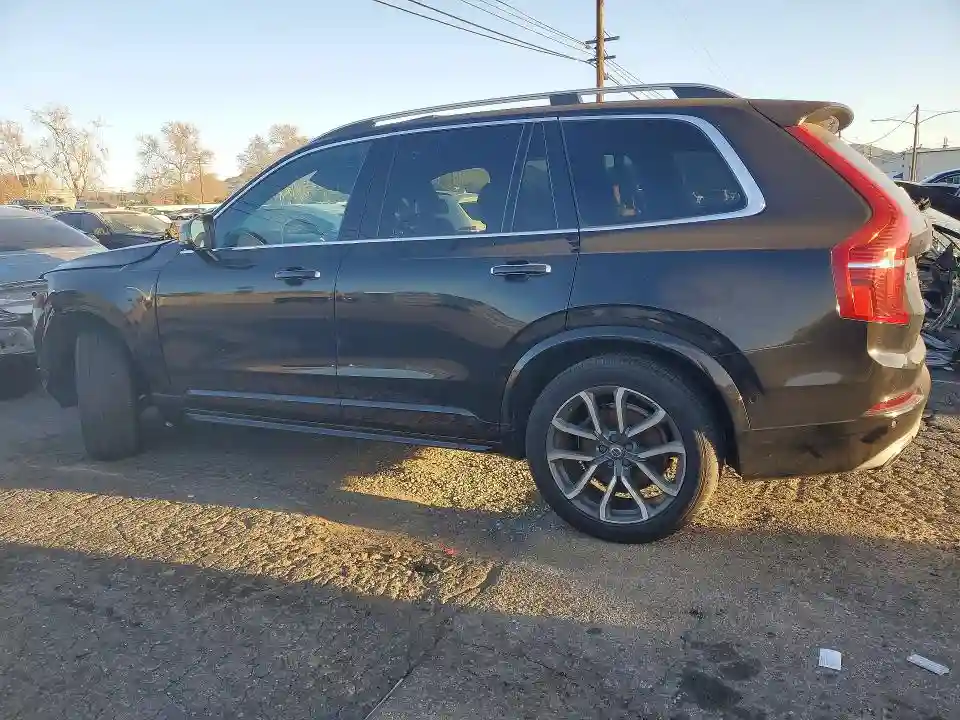 YV4A22PK2J1368996 2018 VOLVO XC90-1