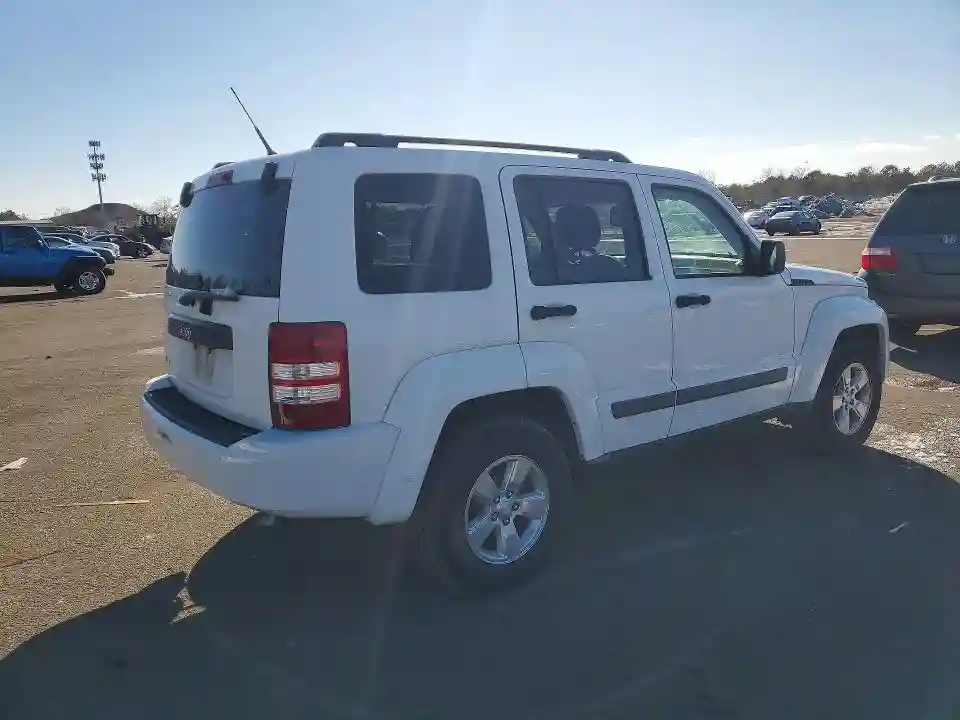 1J4PN2GK4BW536110 2011 JEEP LIBERTY-2
