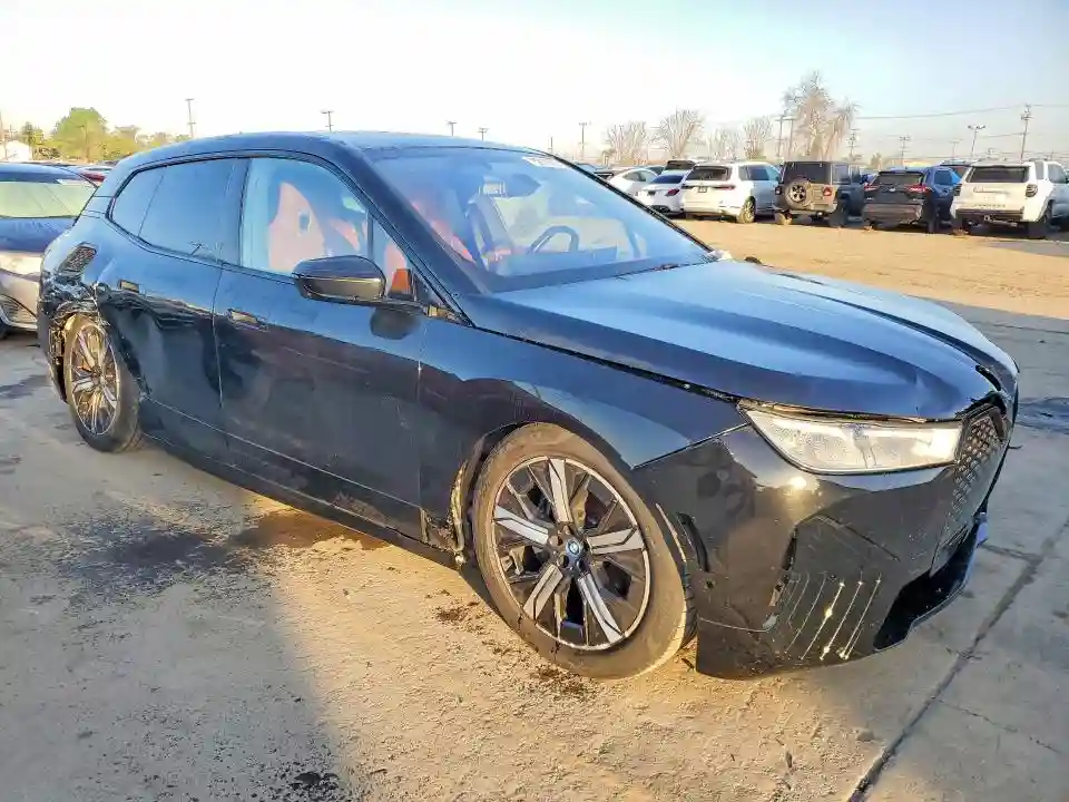WB523CF07NCJ69751 2022 BMW IX XDRIVE5-3