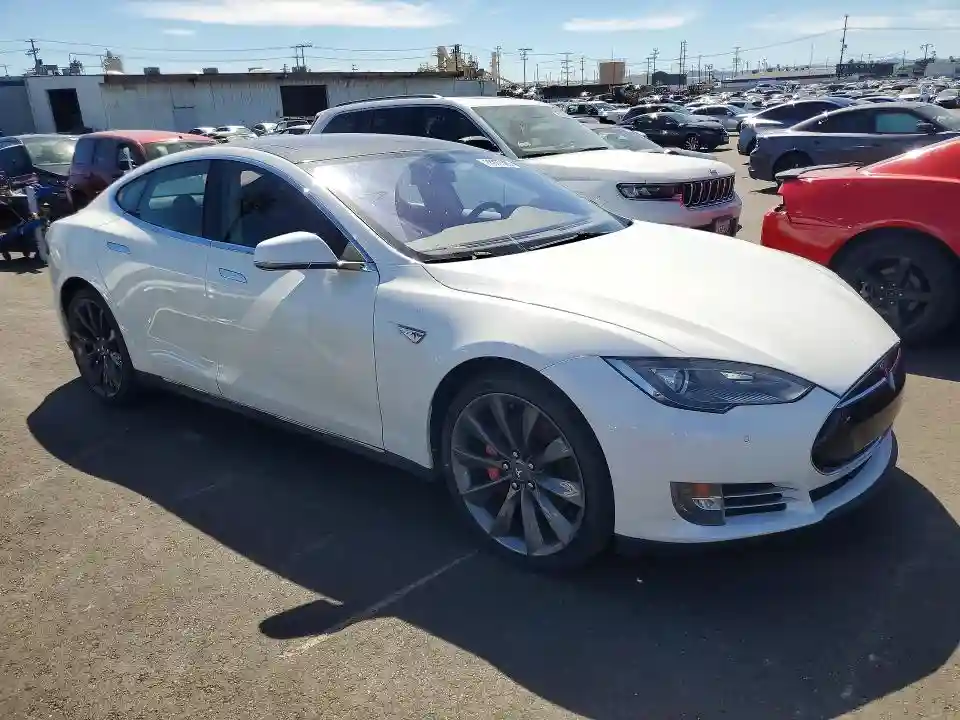 5YJSA1H11EFP45275 2014 TESLA MODEL S-3