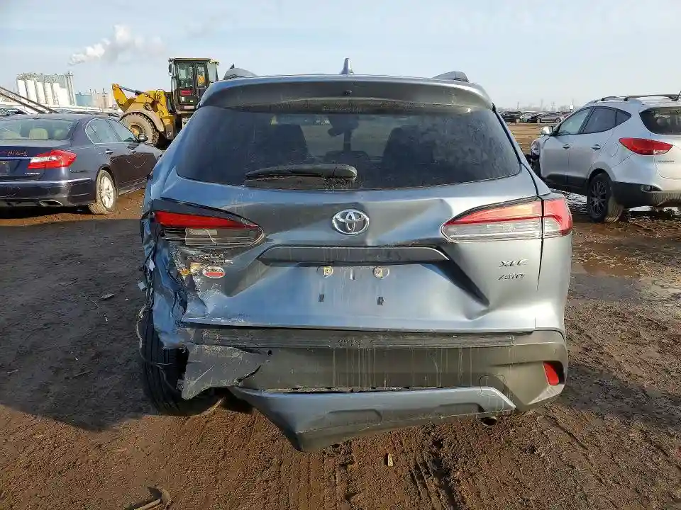 7MUDAABGXRV115011 2024 TOYOTA COROLLA CR-5