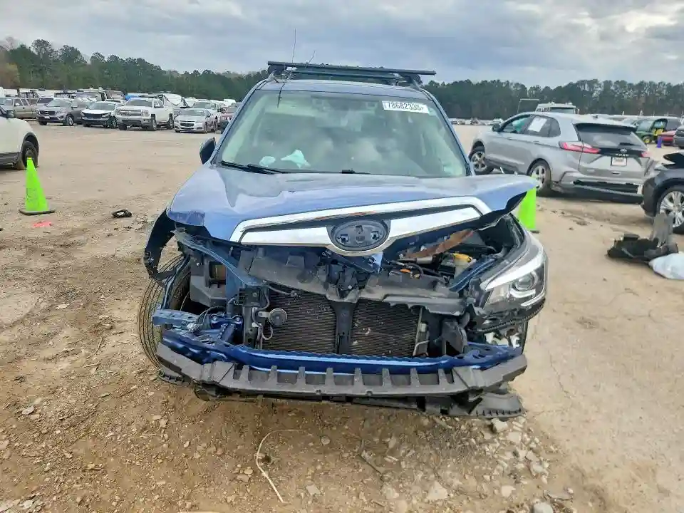 JF2SKAEC6KH457753 2019 SUBARU FORESTER-4