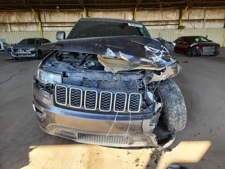 1C4RJFAG9HC951276 2017 JEEP GRAND CHEROKEE-4