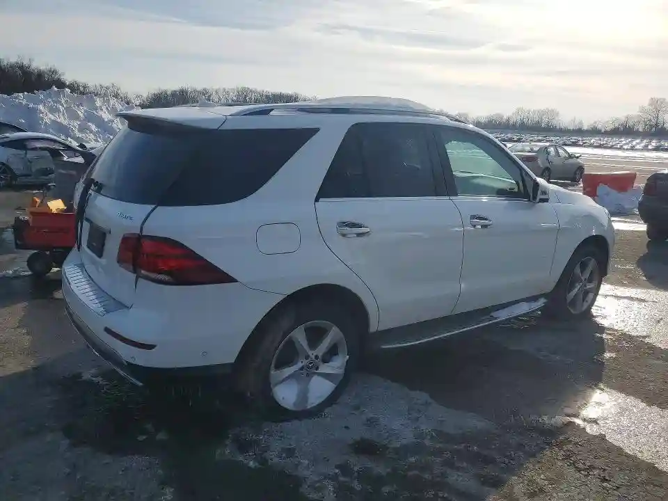 4JGDA5HB2JB151084 2018 MERCEDES-BENZ GLE-CLASS-2