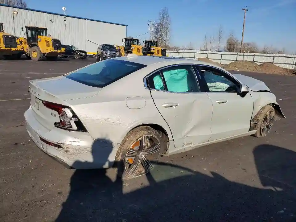 7JR102FL2KG016861 2019 VOLVO S60-2