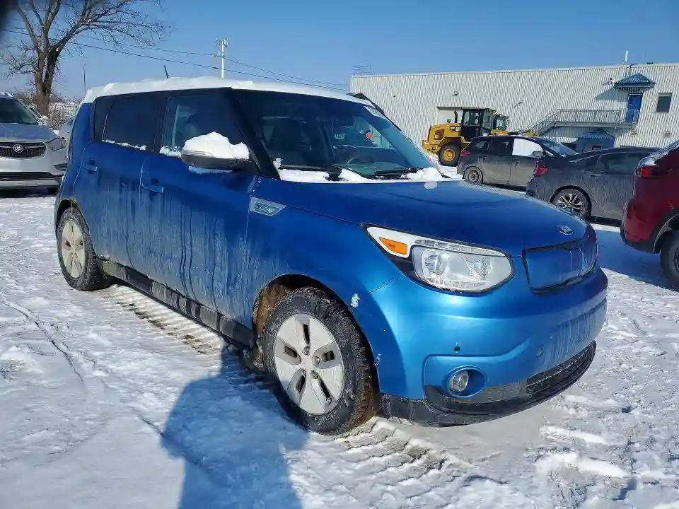 KNDJX3AE9G7011513 2016 KIA SOUL-3