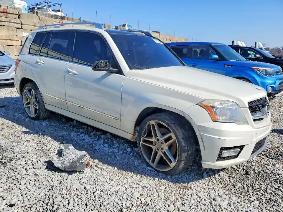 WDCGG8HB5BF610422 2011 MERCEDES-BENZ GLK-CLASS-3
