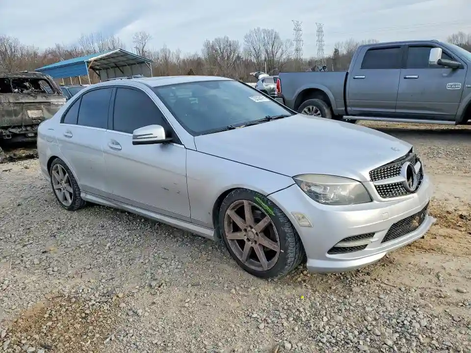 WDDGF5EB5BA460732 2011 MERCEDES-BENZ C-CLASS-3