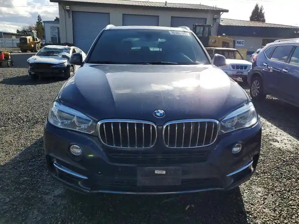 5UXKS4C59J0Z89904 2018 BMW X5-4